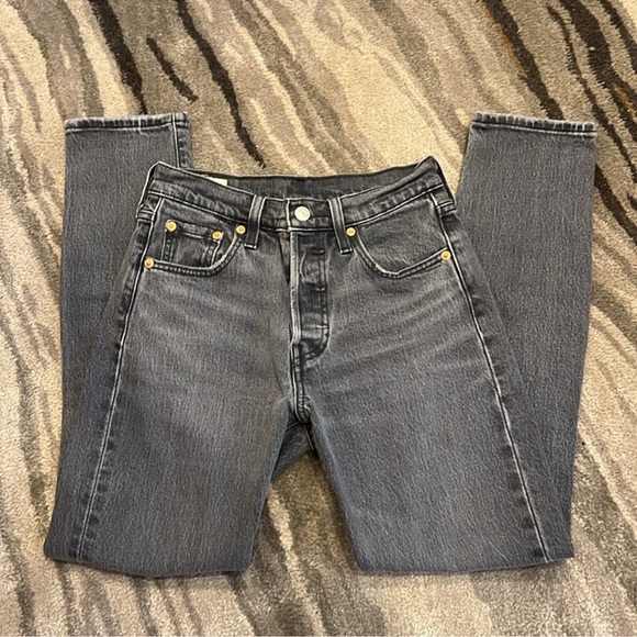 Levi’s 501 Skinny Jeans - Picture 5 of 15